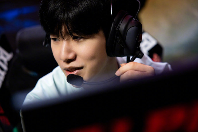 他积极的反 他积极的反